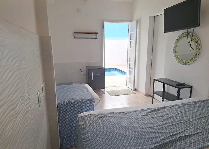 BOA SORTE SUITES com PISCINA GARAGEM e Pé na PRAIA de GERIBÁ Búzios
